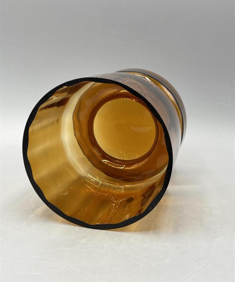 Kumela ruskea maljakko