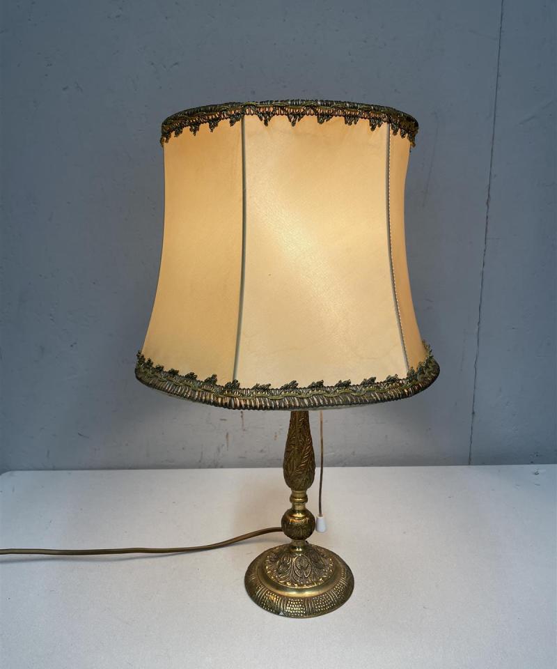 Vintage Klassinen pöytävalaisin messinki