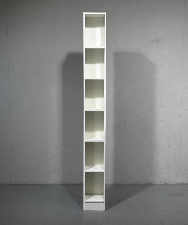 Kapea hyllykkö 226cm valkoinen