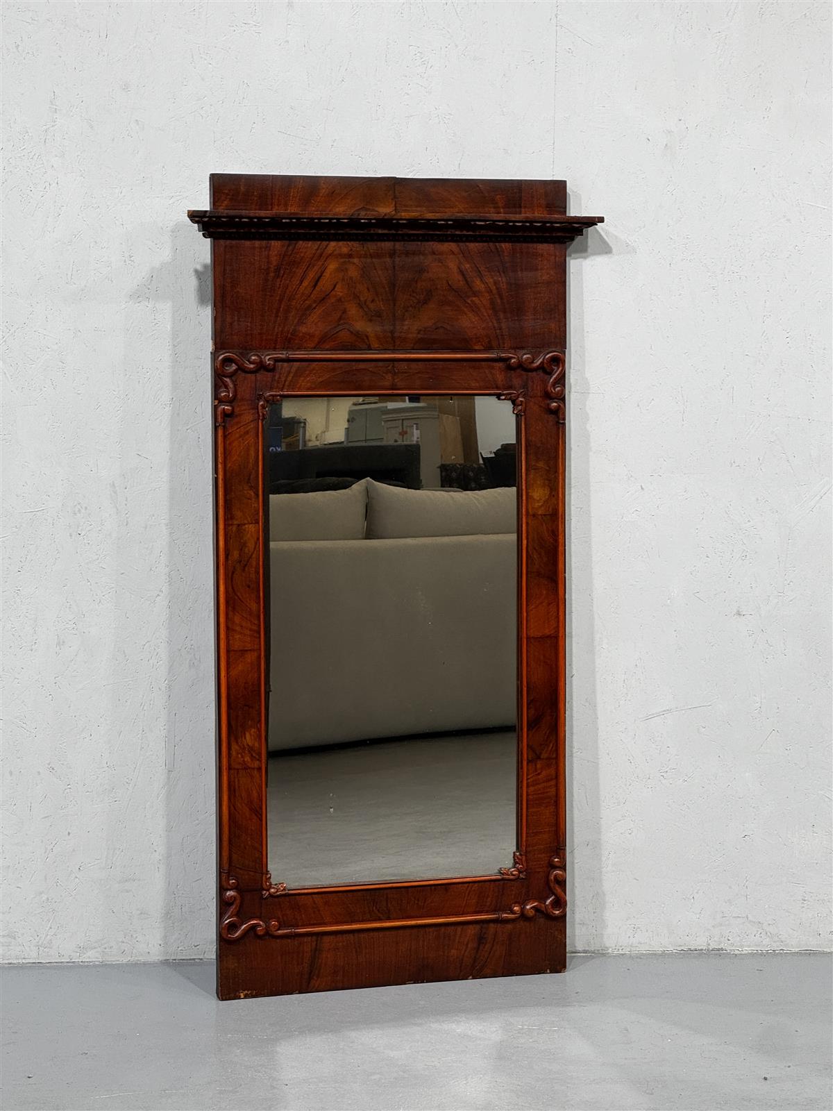 Antiikkinen rokokoo peili