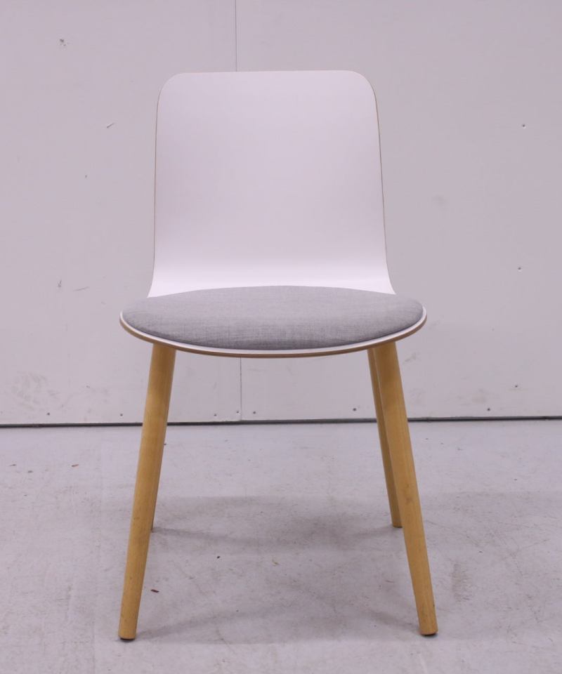 Alternative view of Martela Sola-tuoli harmaalla istuinpehmusteella