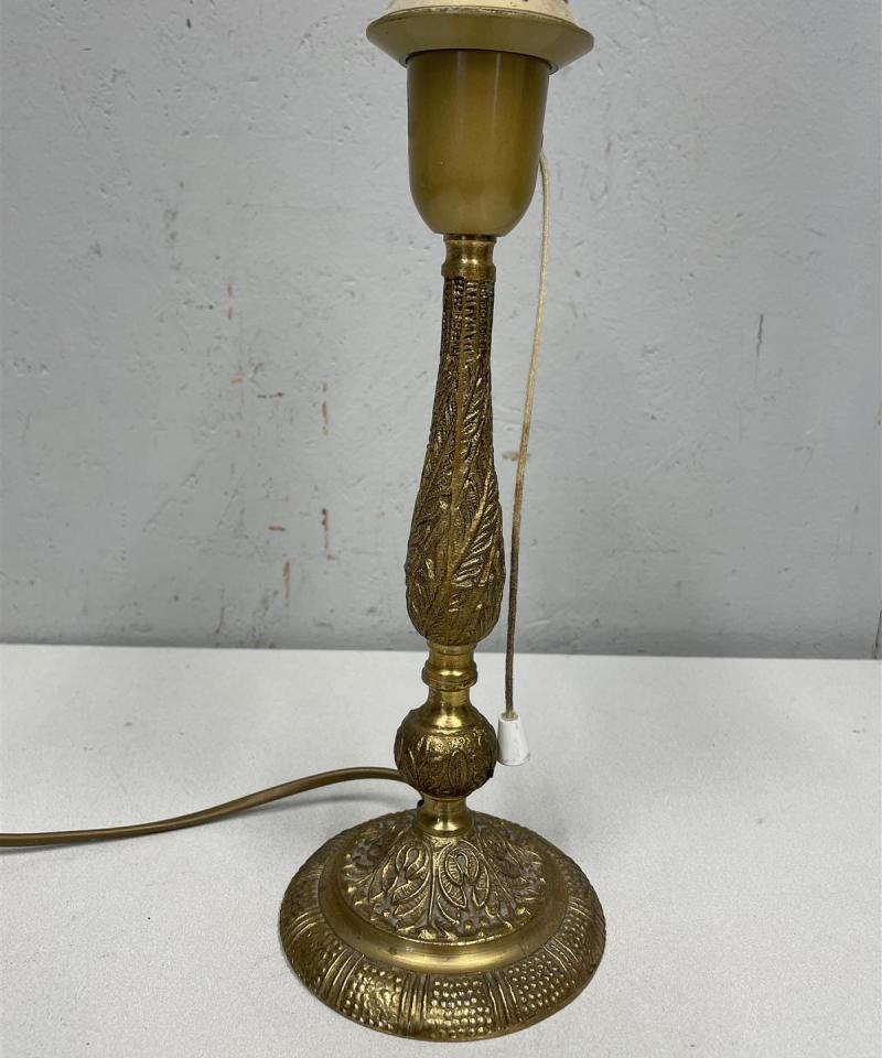 Vintage Klassinen pöytävalaisin messinki