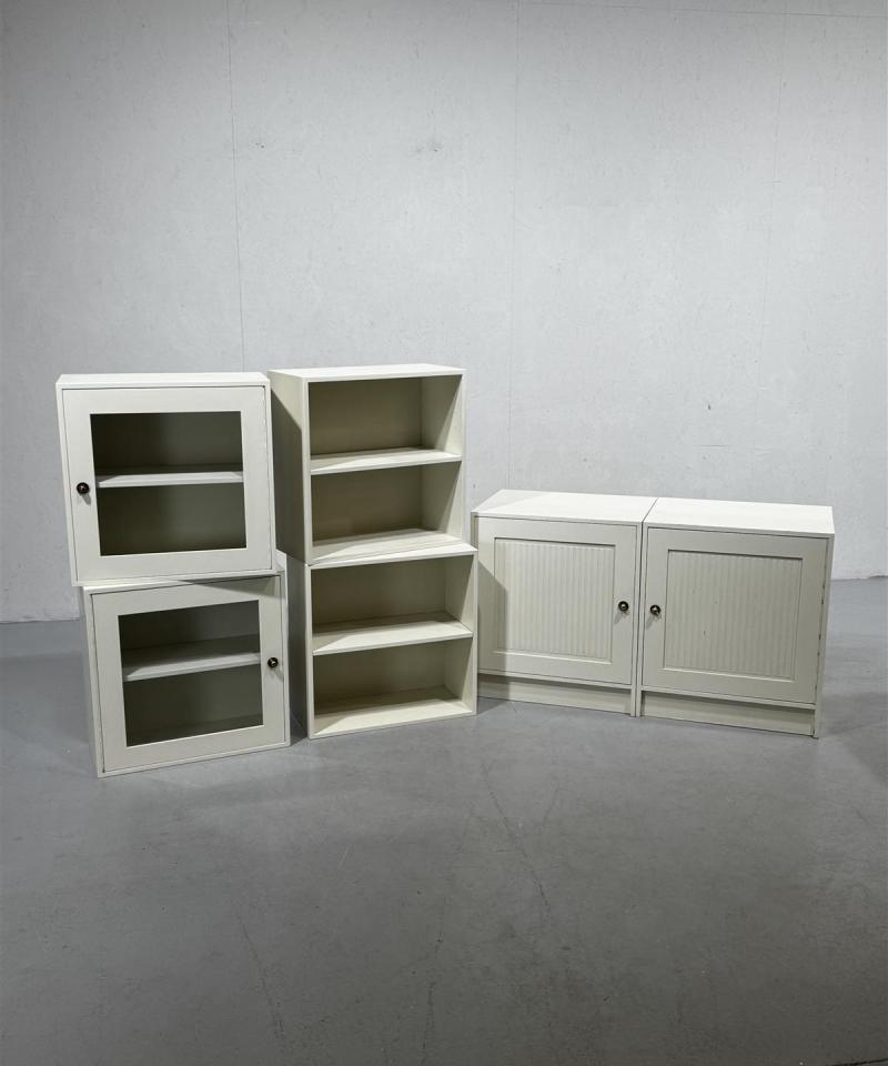 Vintage hyllykkö kaapeilla (6 moduulia)