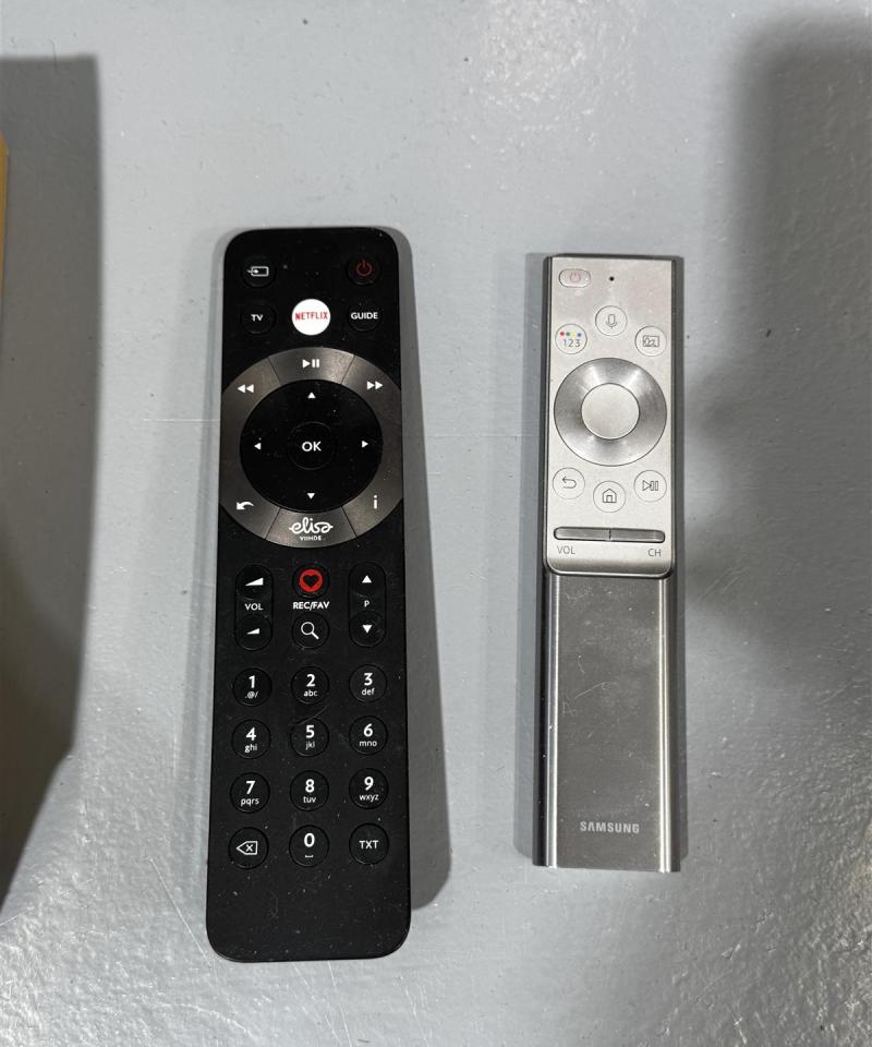 Samsung 55" QLED TV Blu-Ray ja kotiteatterijärjestelmä