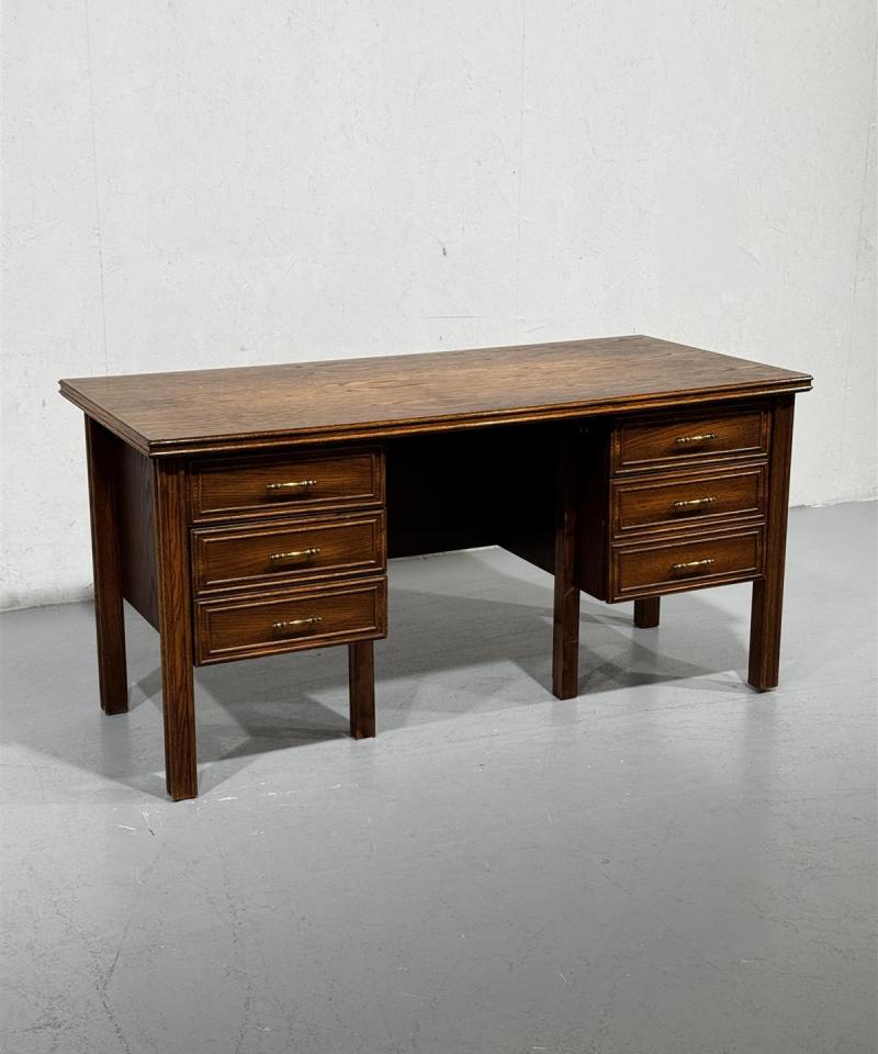 Sope Tower kirjoituspöytä 150x78