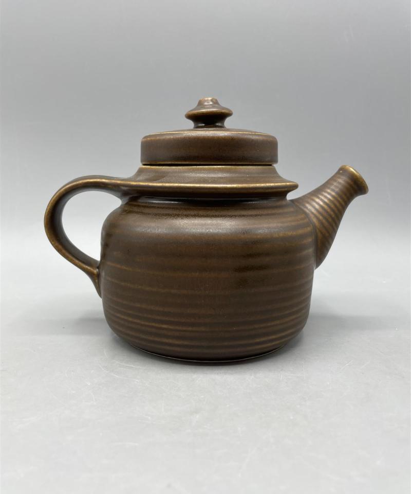 Arabia Kaarna teekannu, sokerikko ja kermakko, Göran Bäck