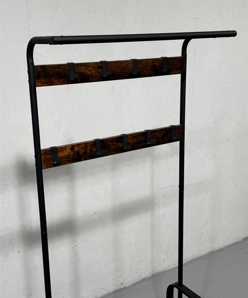 Rootz vaatenaulakko ja kenkäteline