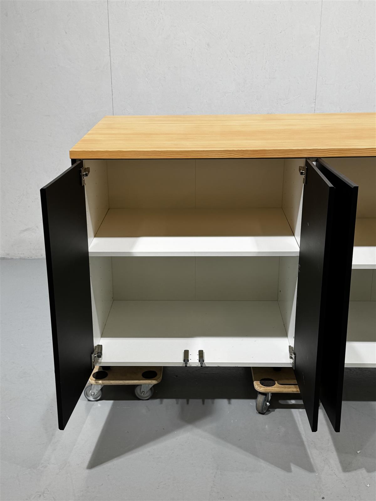 Keittiösaareke puutasolla 164x90 alakaapit