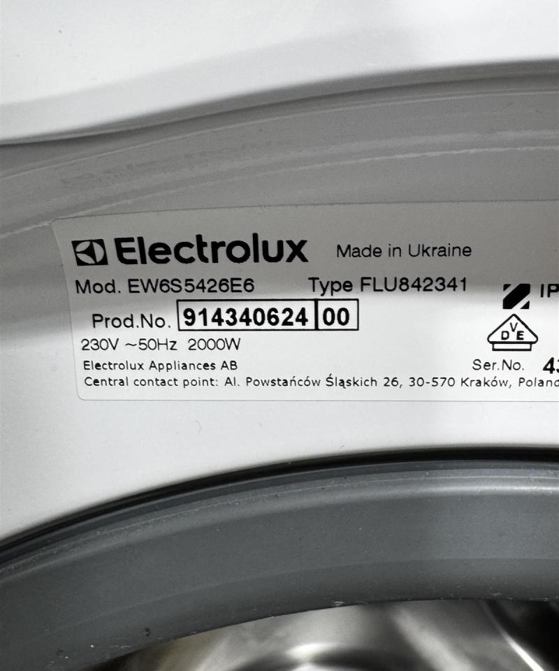 Electrolux PerfectCare 600 kapea pesukone (takuu)