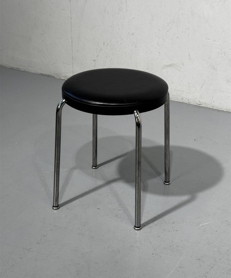 Martela jakkara musta