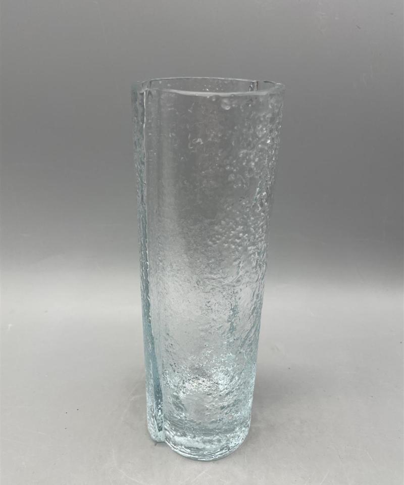 Riihimäen lasi maljakko, Tamara Aladin