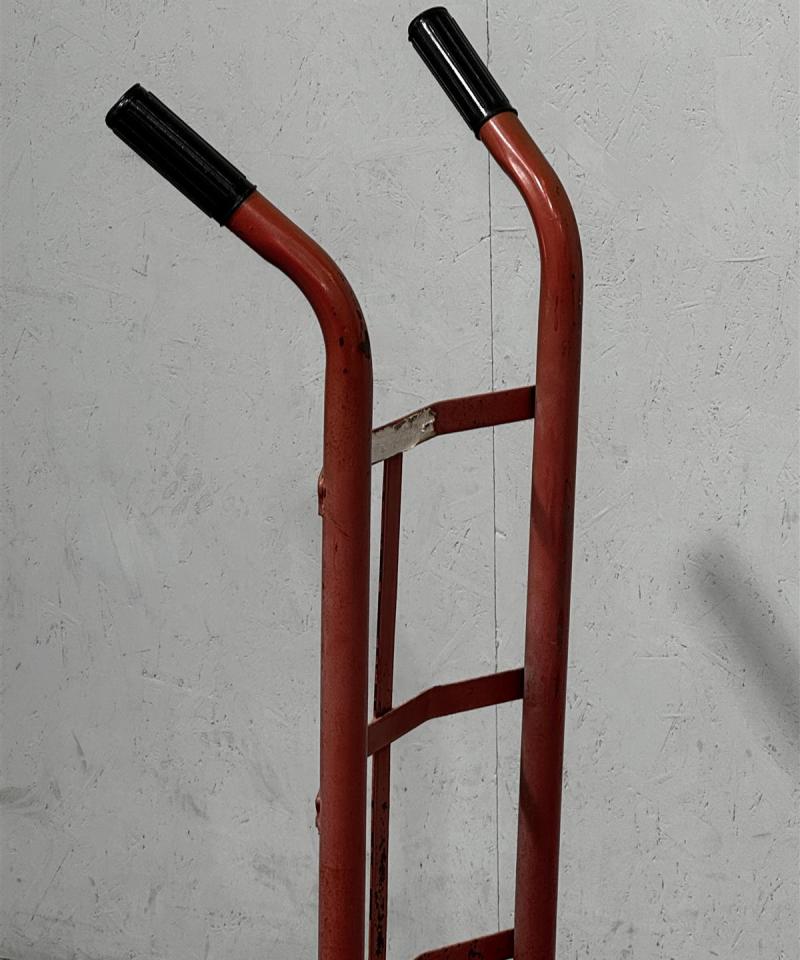 Nokkakärryt oranssi