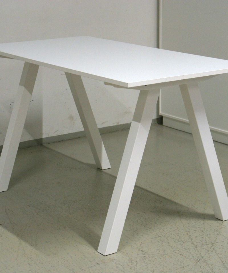 Alternative view of Martela Frankie puolikorkea neuvottelupöytä 160*80