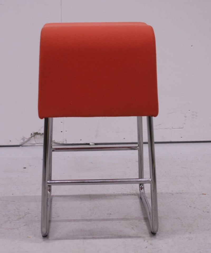 Alternative view of Materia Plint -jakkara, punainen