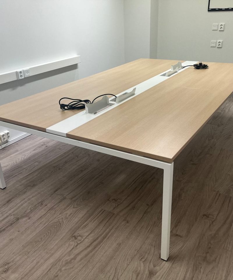 Narbutas Nova-neuvottelupöytä 280x164