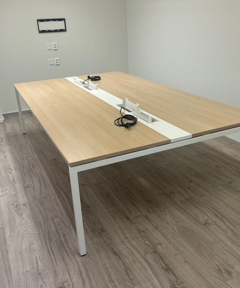 Alternative view of Narbutas Nova-neuvottelupöytä 280x164