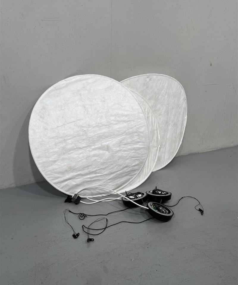 Tense riippuvalaisin 90cm (3 kpl) kiskoon asennetta a