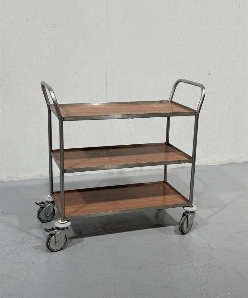 Tarjoiluvaunu 3 tasoa