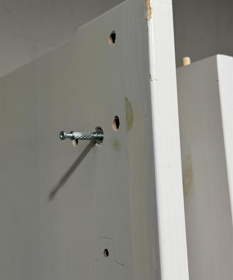 Peltola Matilda vaatekaappi (osissa)