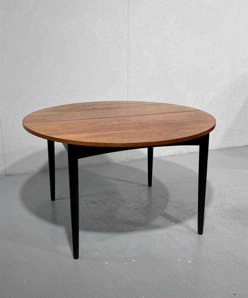 Vintage tiikki ruokapöytä 125cm jatkopalalla