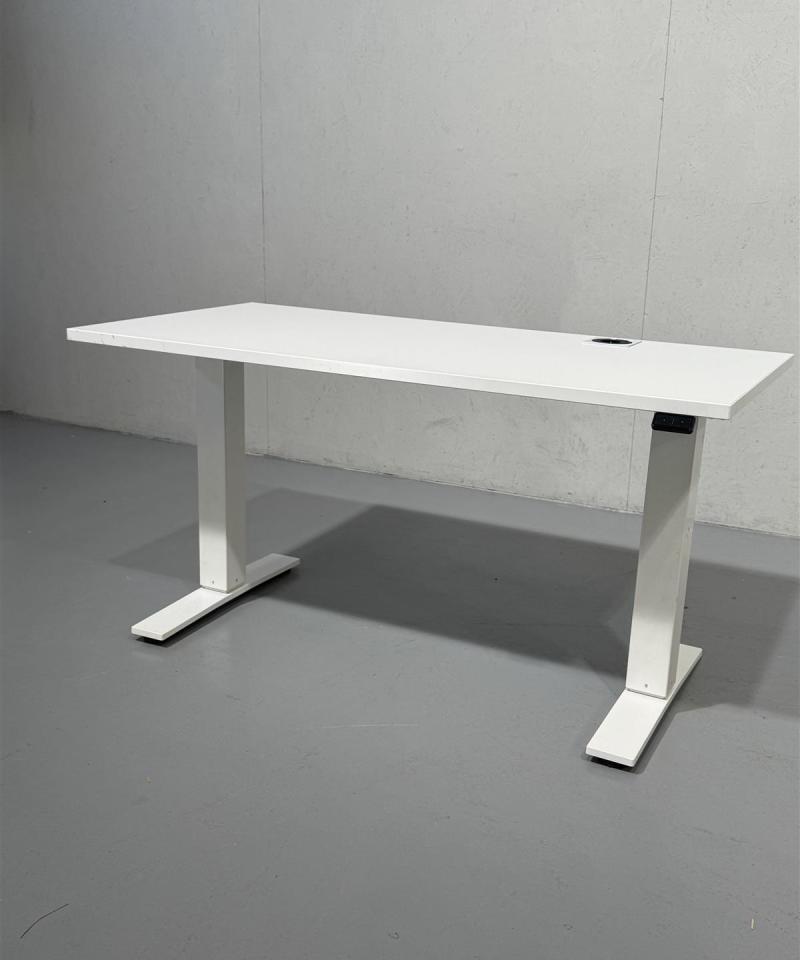 Kinnarps Oberon sähköpöytä 120x60