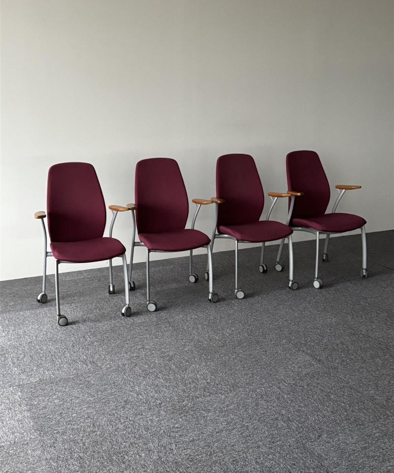 Kinnarps M375 Plus tuolit (4kpl) violetti