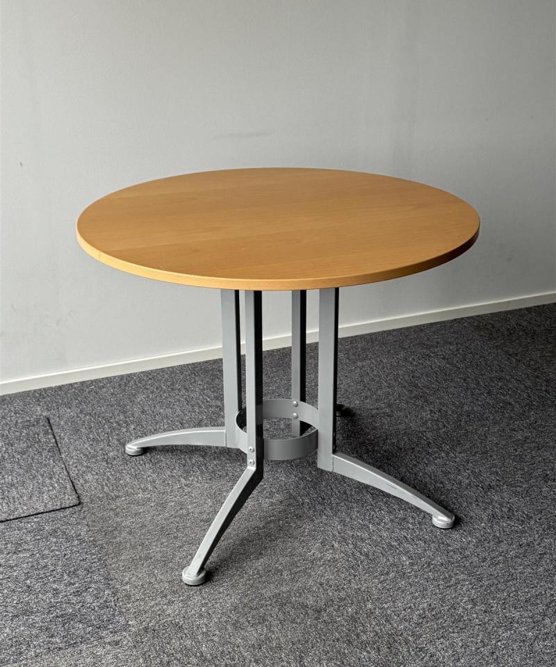 Kinnarps Asto pöytä