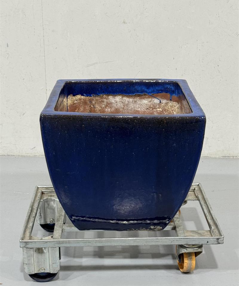 Sininen neliönmuotoinen ruukku 43x43x40