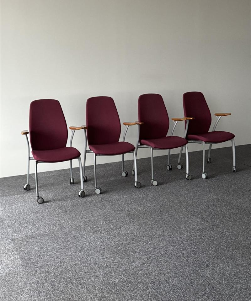 Kinnarps M375 Plus tuolit (4kpl) violetti