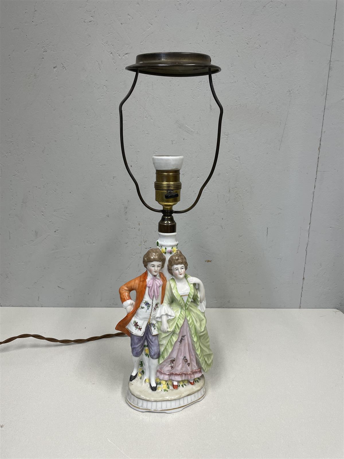 Vintage posliini pöytävalaisin