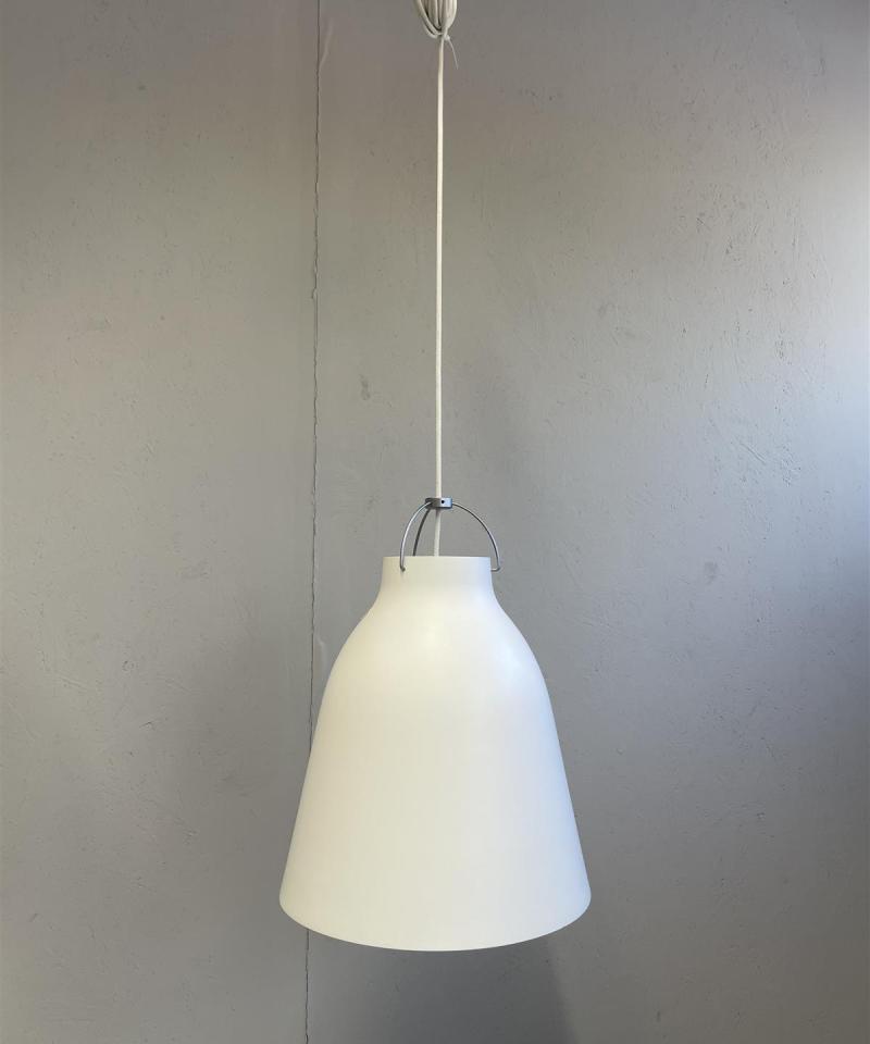 Caravaggio mattavalkoinen riippuvalaisin, Fritz Hansen