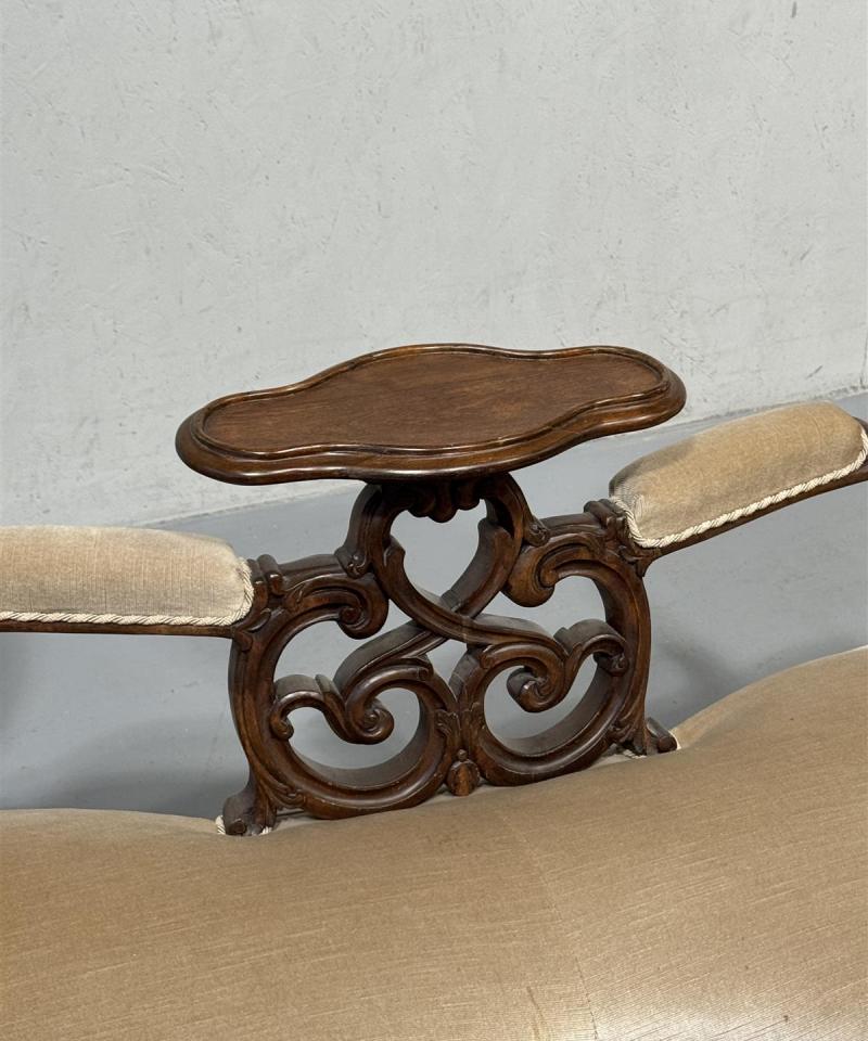 Rokokoo morsiussohva 2 istuttava