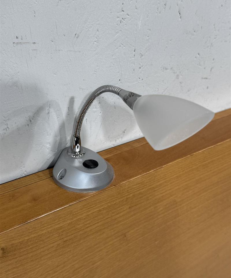 Sängynpääty 180cm valaisimilla