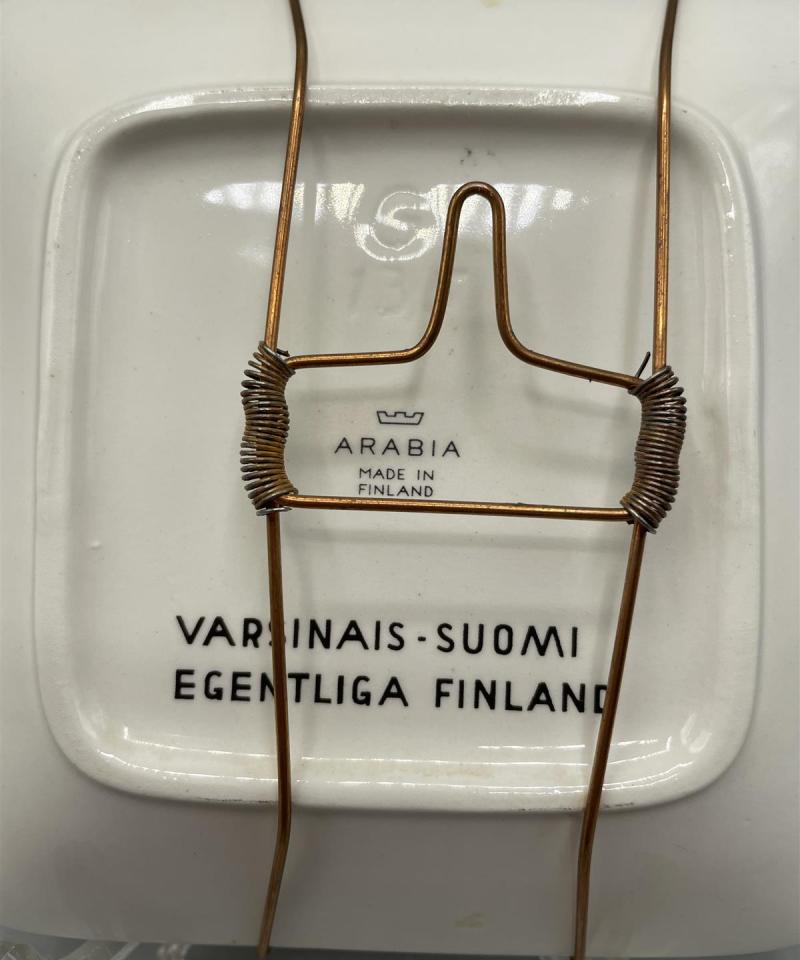Arabia Varsinais-Suomi koriste lautanen, Raija Uosikkinen