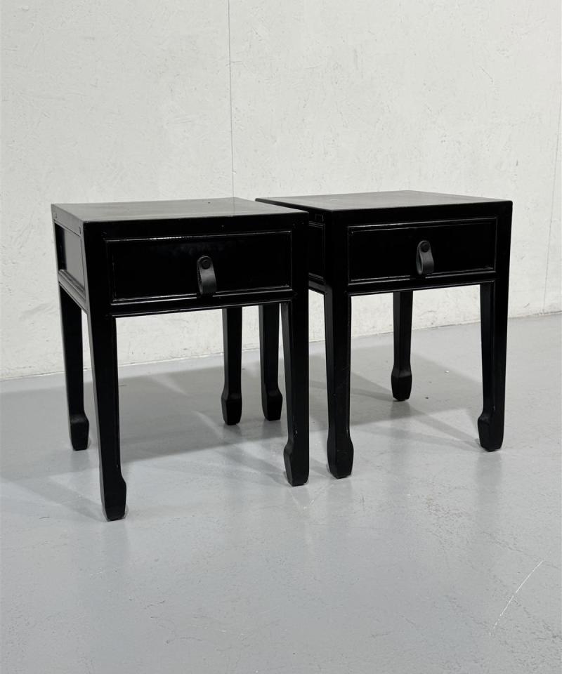 Aasia yöpöytä (2kpl) musta