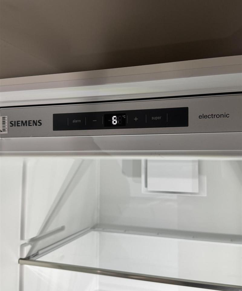 Siemens integroitu jääkaappi