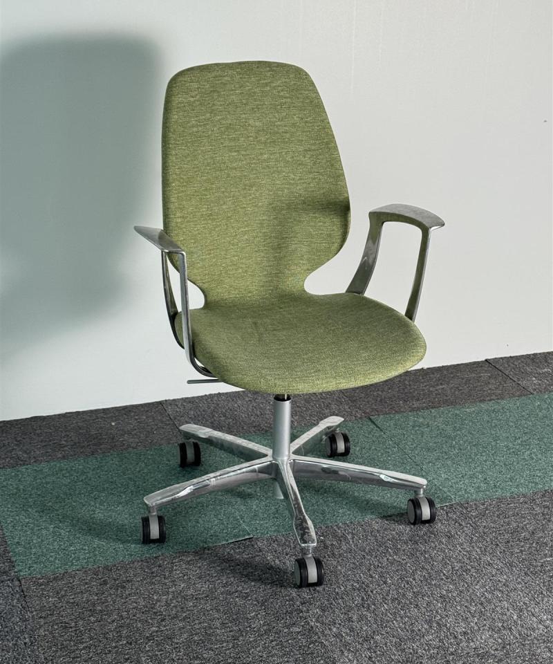 Kinnarps Monroe Toimistotuoli vihreä