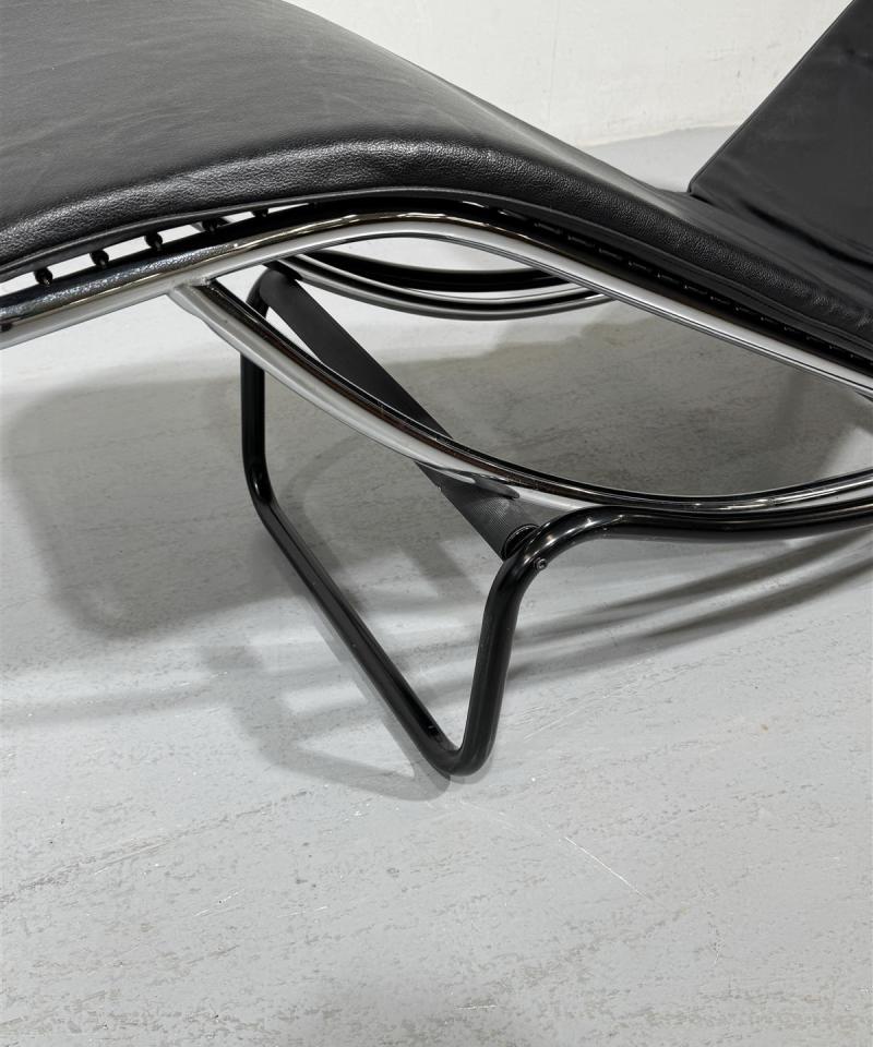 Moderni lepotuoli musta Le Corbusier tyyliin