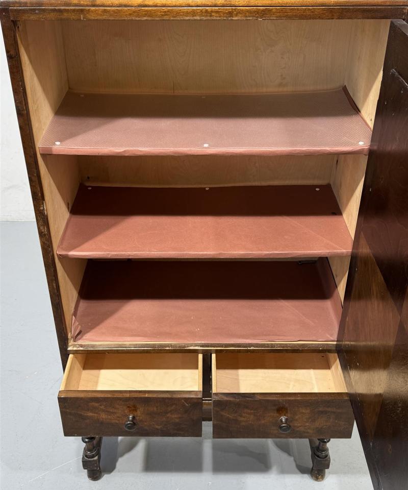 Aunio rustiikkinen kaappi