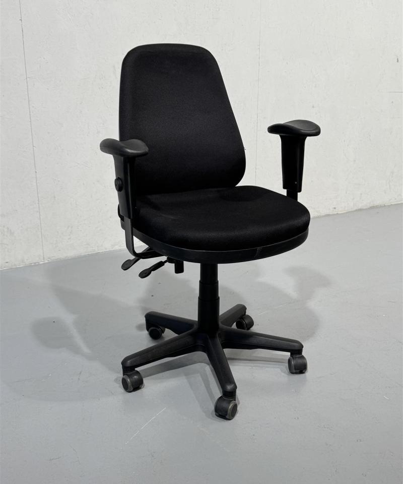 Toplux Team työtuoli musta