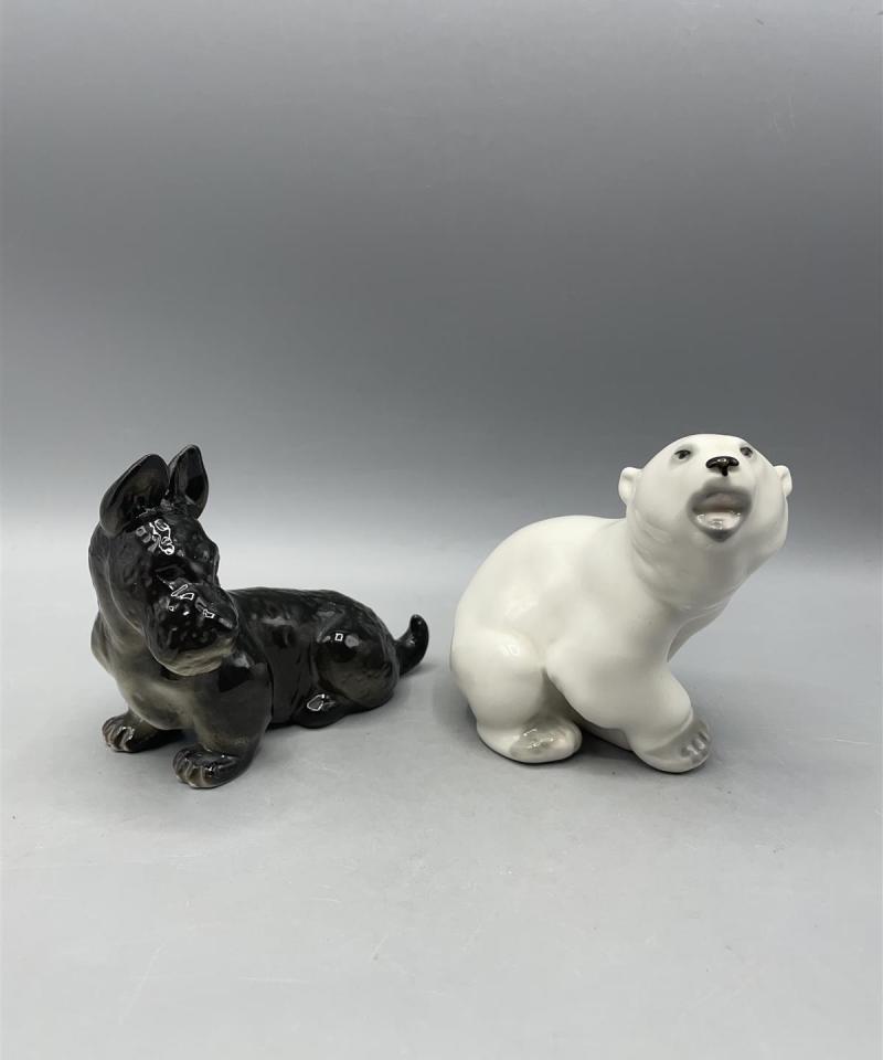 Lomonosov posliini Koira ja Jääkarhu figuurit