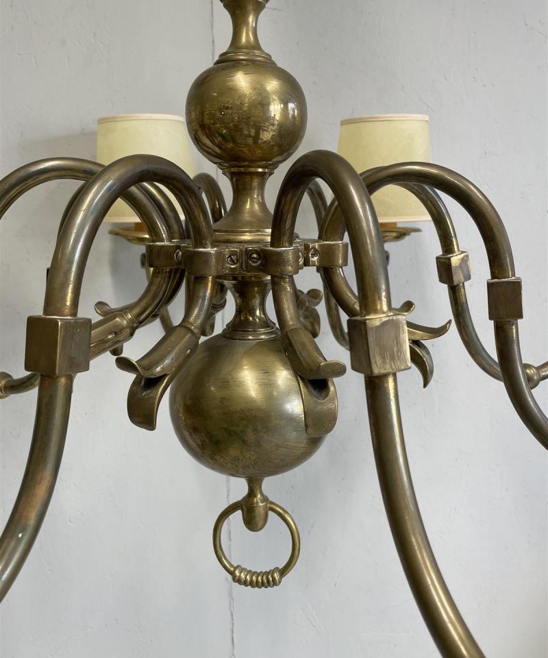 Vintage Klassinen suuri kattokruunu 8-valopistettä