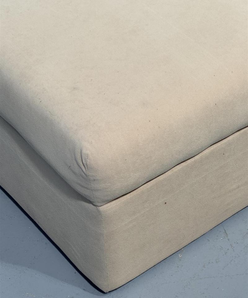 Rahi istuin säilytystilalla