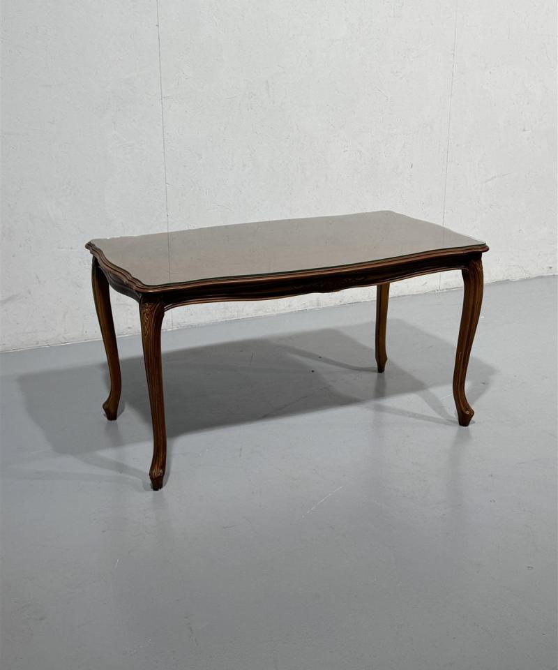 Rokokoo sohvapöytä lasitasolla