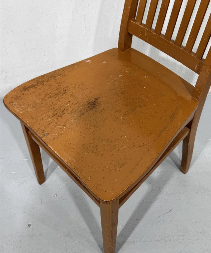 Billnäs puutuoli maalattu