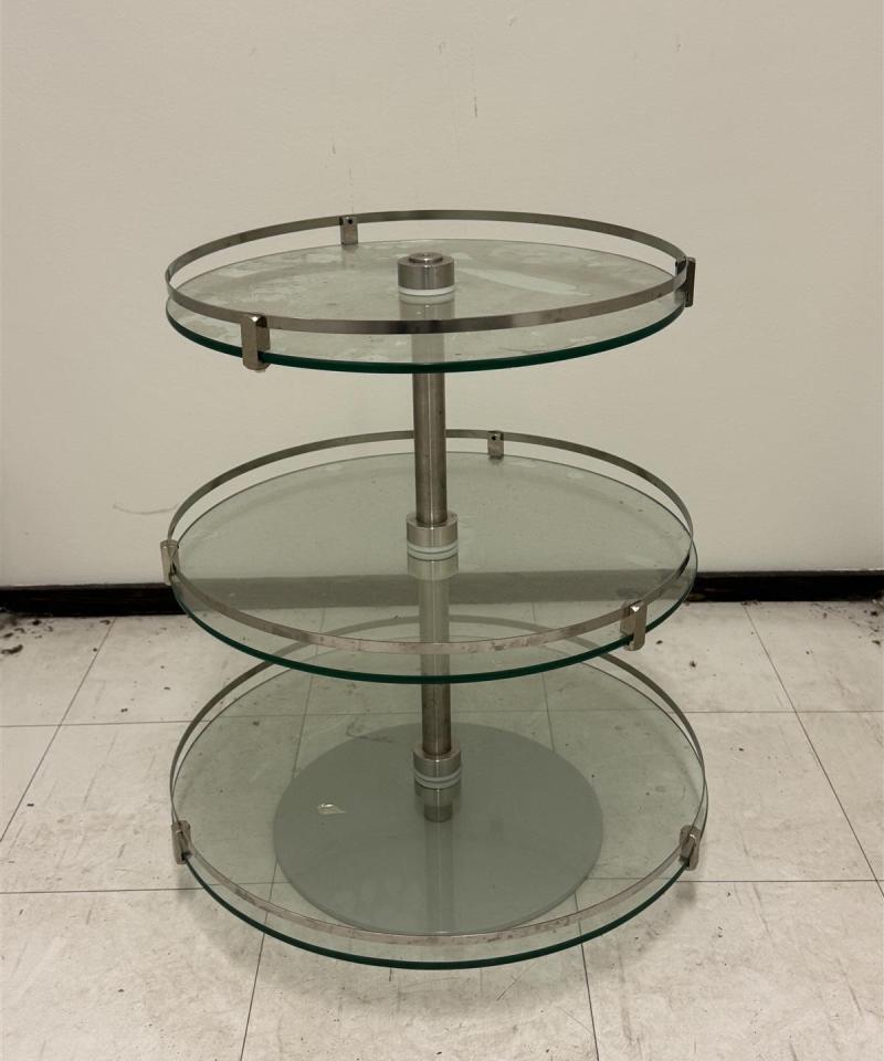 Metos kolmitasoinen lasitarjotin pyörivät tasot