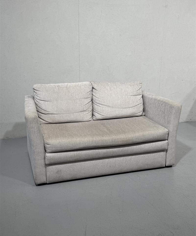 Vuodesohva kangasverhoilu 138cm