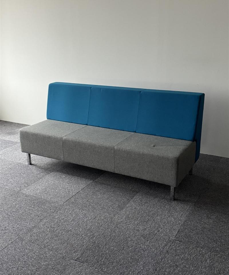 Johanson sohva sininen