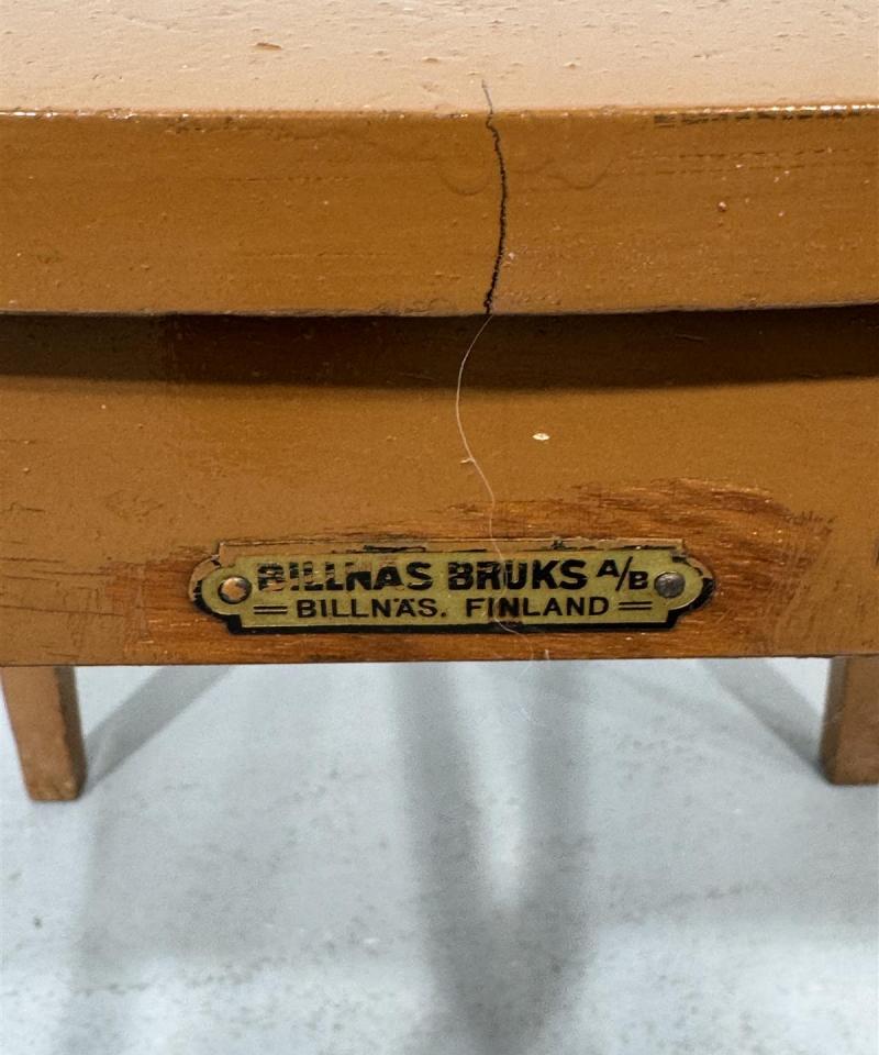 Billnäs puutuoli maalattu