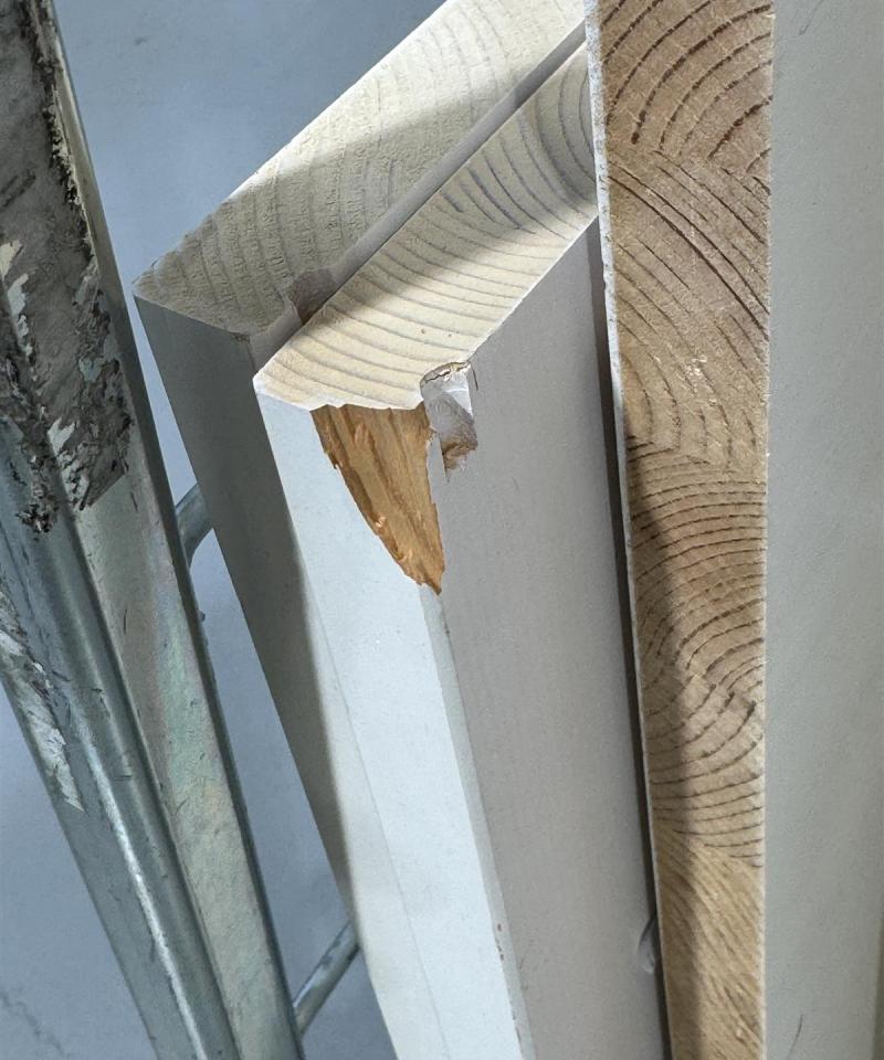 Peltola Matilda vaatekaappi (osissa)